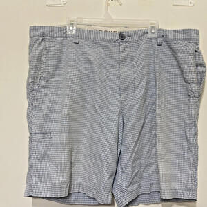 Dockers Men’s Shorts  Size 42 Plaid Blue White 100 Cottom Chino Classic Casual